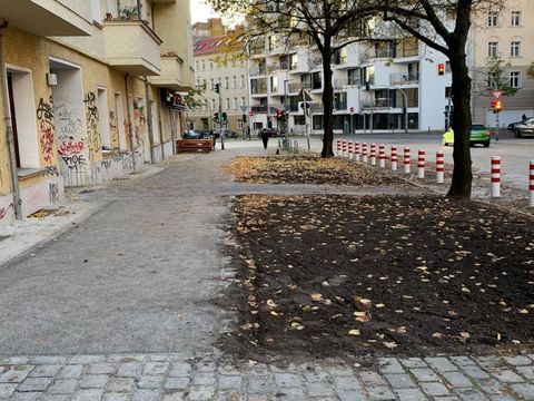 Erweiterung von Baumscheiben Straßmannstraße 2-4