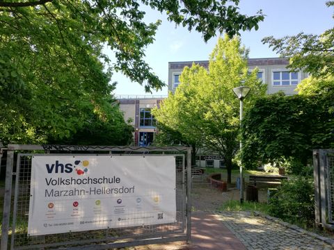 Haupteingang Volkshochschule Marzahn-Hellerdorf