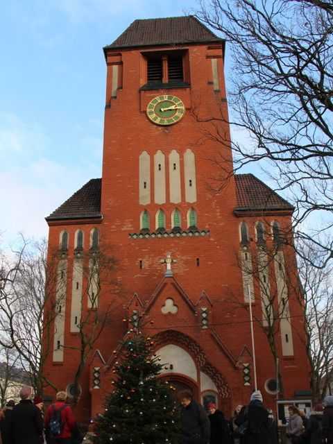 Bildvergrößerung: Alte Kirche von vorne