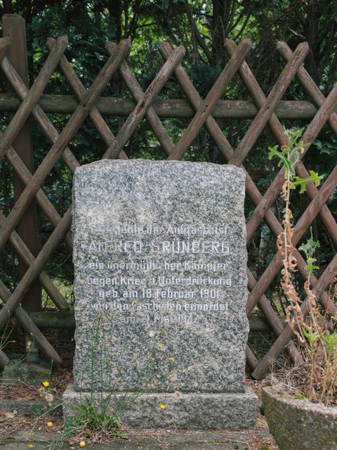 Bildvergrößerung: Gedenktafel für Alfred Grünberg