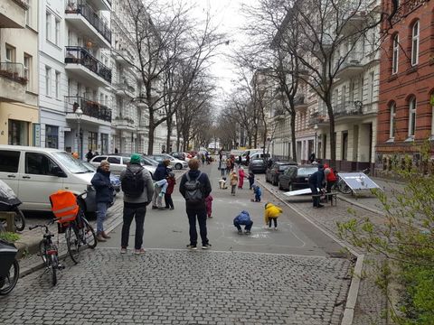 Saisonstart der temporären Spielstraße in der Böckhstraße im April 2021