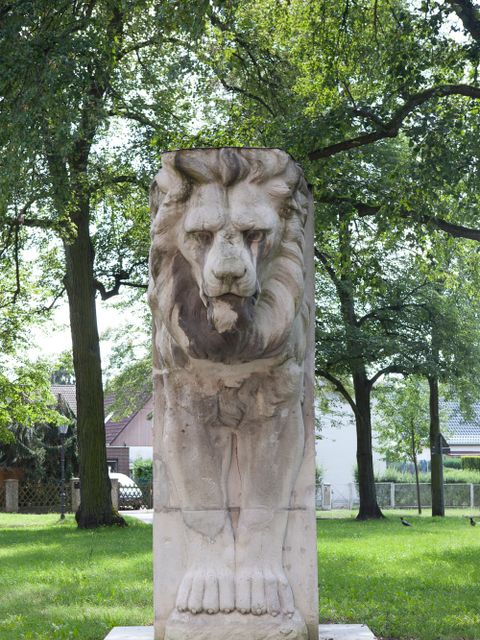 Bildvergrößerung: Skulptur Löwenkopf 