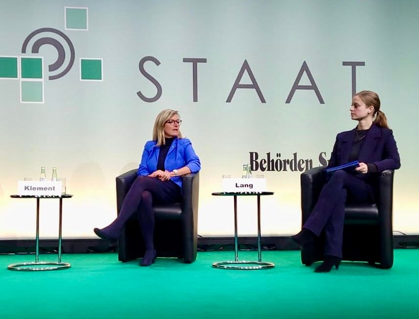 Martina Klement im Gespräch mit Christina Lang