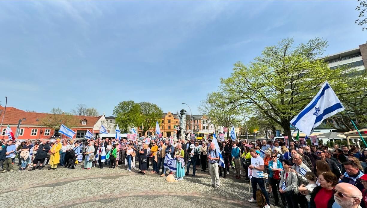 DIG-Kundgebung am 07.04.2024 auf dem Sderotplatz