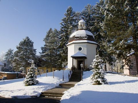Die Stille-Nacht-Kapelle in Oberndorf im Schnee