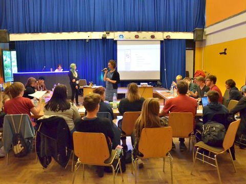 Jugendjury des Jugend-Demokratiefonds in Marzahn-Hellersdorf 02