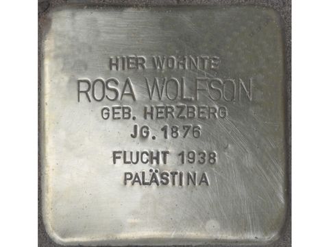 Bildvergrößerung: Stolperstein für Rosa Wolfson