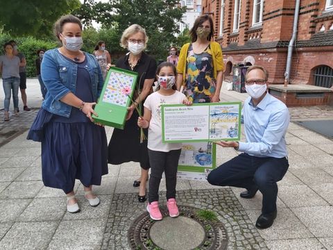 Bezirkspreis der "wirBerlin"-Plakataktion geht an die Wilhelm-Hauff-Grundschule in Wedding.