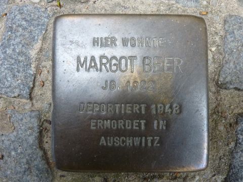 Stolperstein für Margot Beer, 17.8.2010