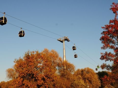 IGA Seilbahn im Herbst