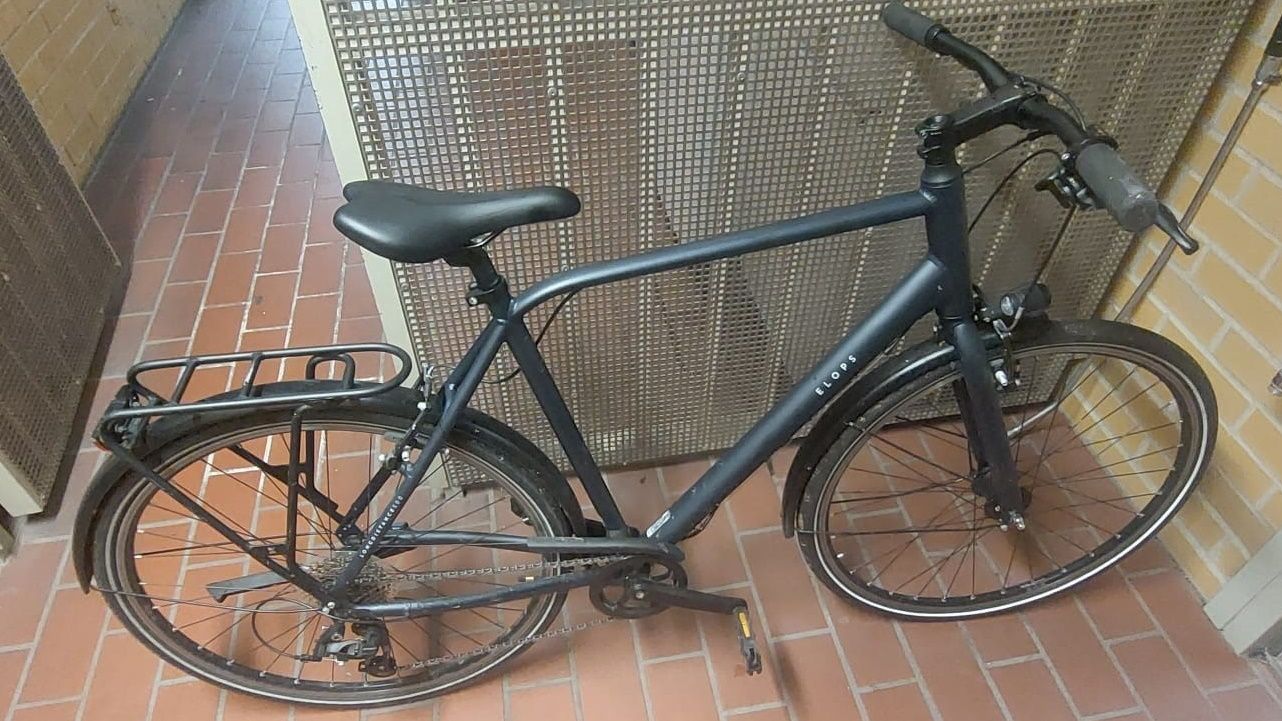 Blaues Herrenfahrrad