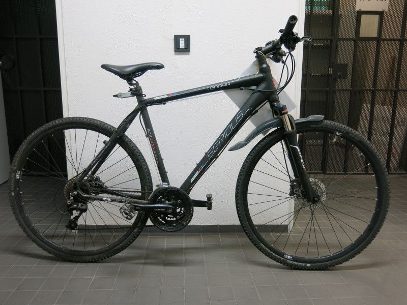 Schwarzes Mountainbike