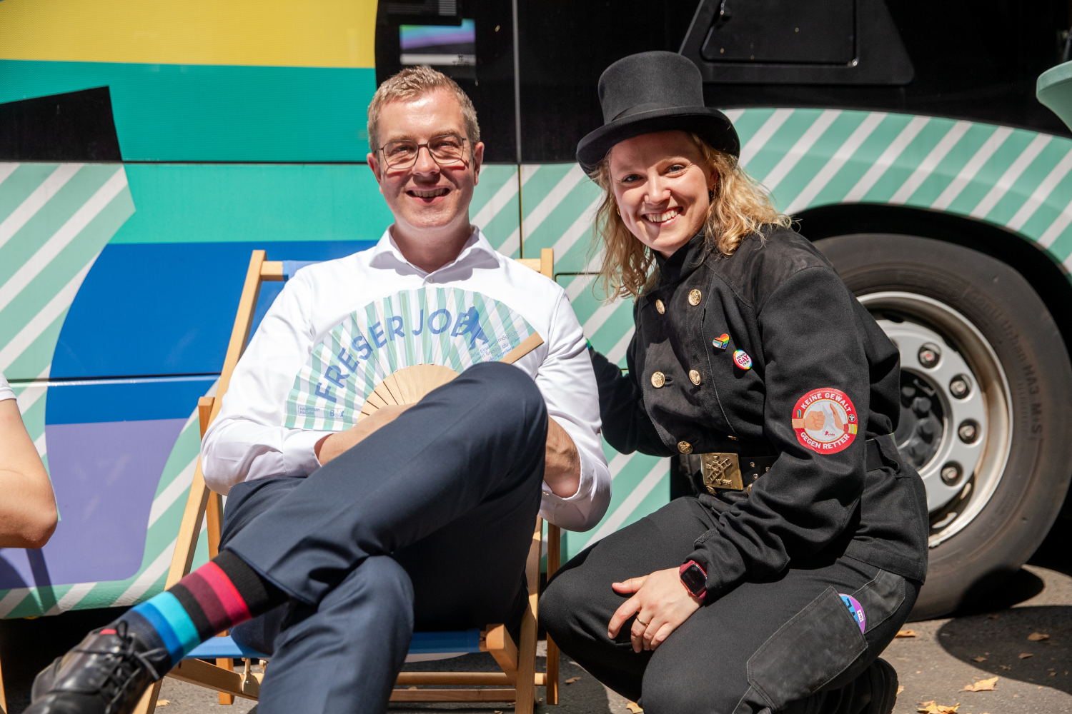 Finanzsenator Stefan Evers beim Karrierebus auf dem Motzstraßenfest am 20.07.2024