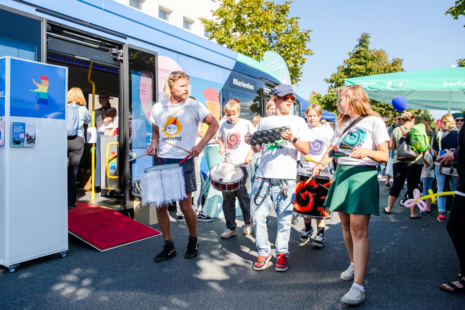 Der Karrierebus beim Aktionstag Bezirksamt zum Mitmachen in Treptow-Köpenick