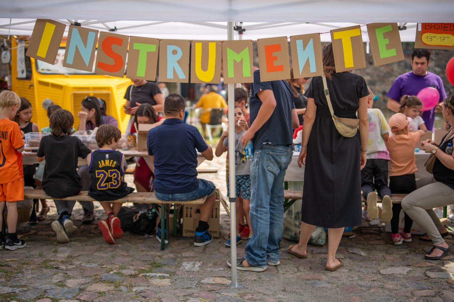 Sommerfest 2024 - Instrumente-Bau-Zelt