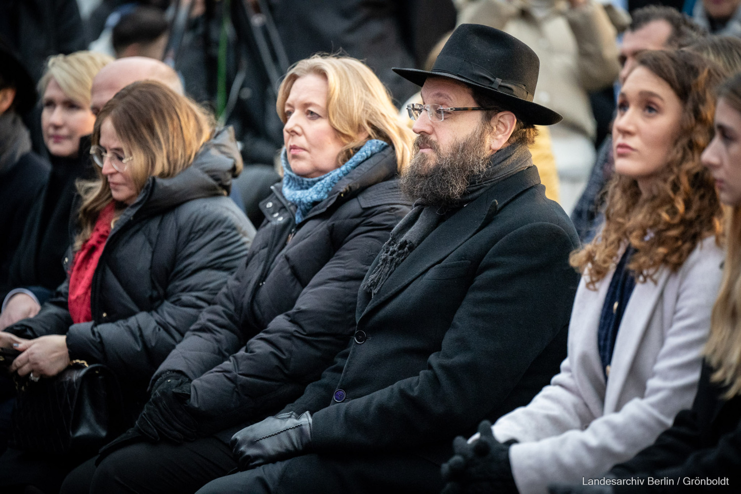 Entzünden des ersten Chanukkalichts