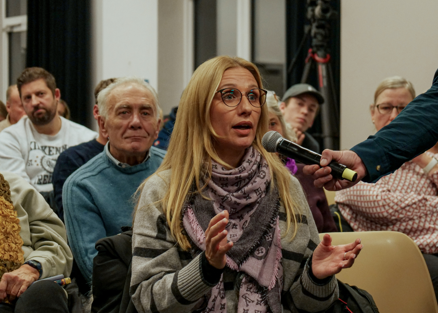 Kai Wegner vor Ort in Spandau am 20.11.2024