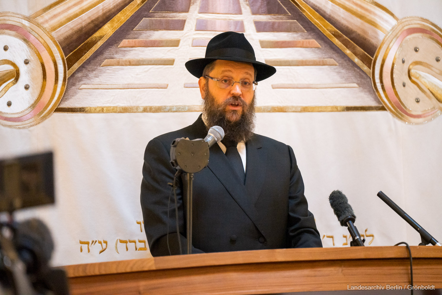 Gedenkgottesdienst in der Zentralen Synagoge der Jüdischen Gemeinde Chabad Berlin