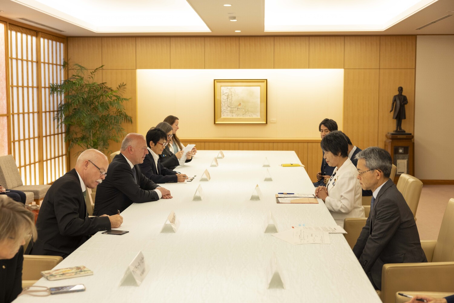 Kai Wegner trifft Japans Außenministerin Yoko Kamikawa