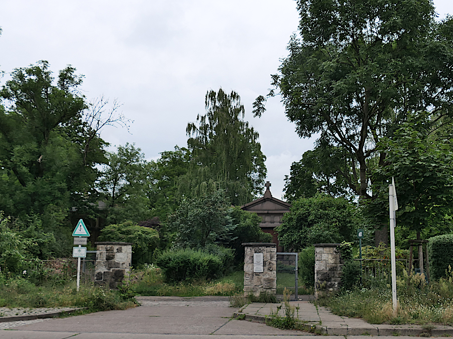 Friedhof Gotlindestrasse Juni 2024
