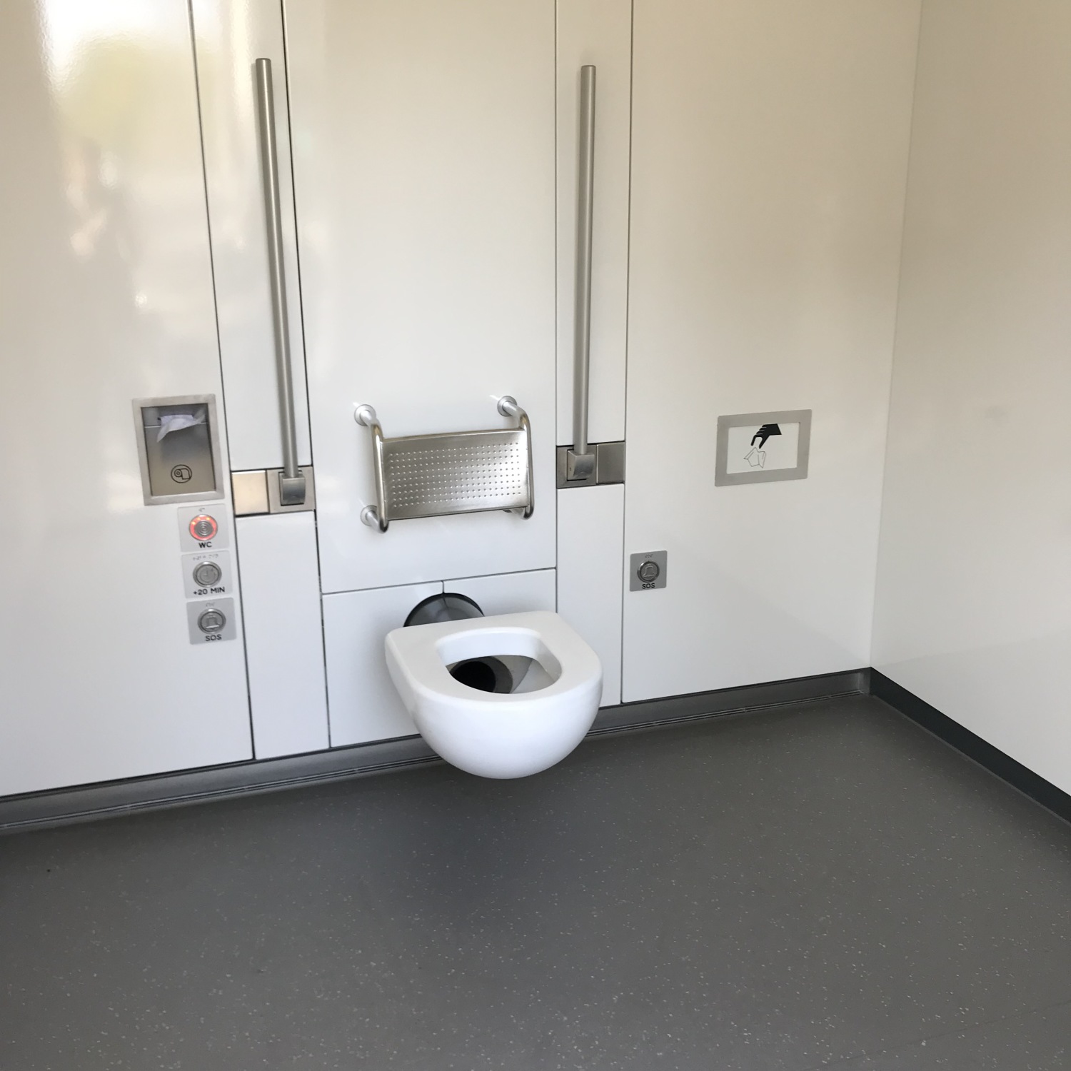 Berliner Toilette - Innenansicht