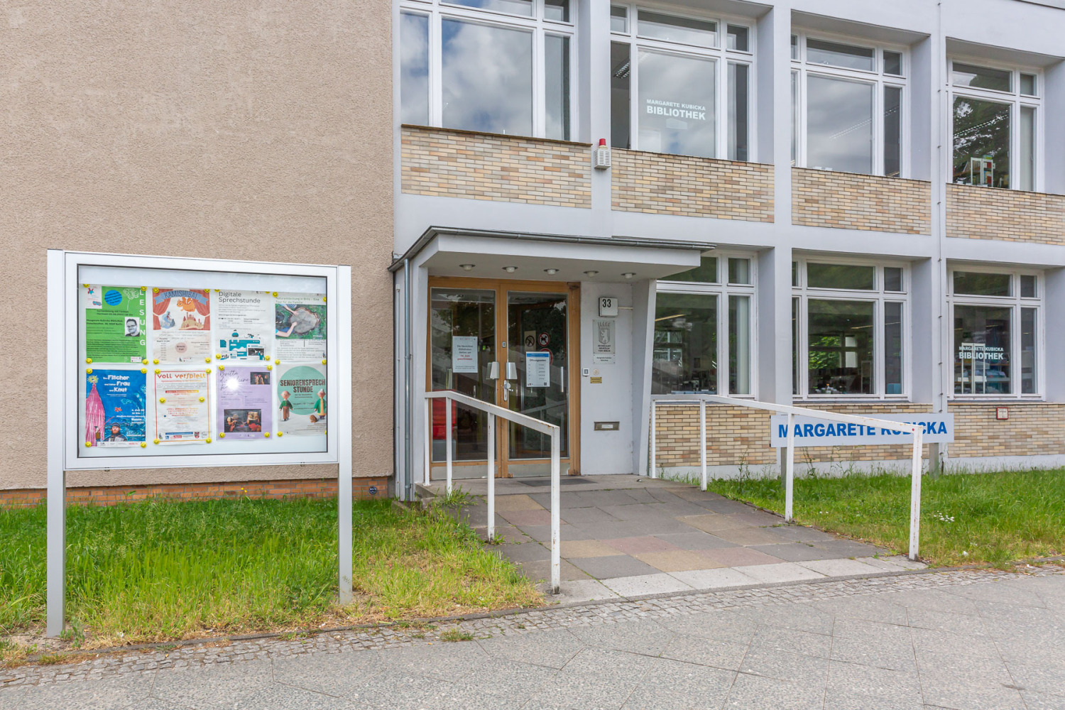 Margarete-Kubicka-Bibliothek | Außenansicht