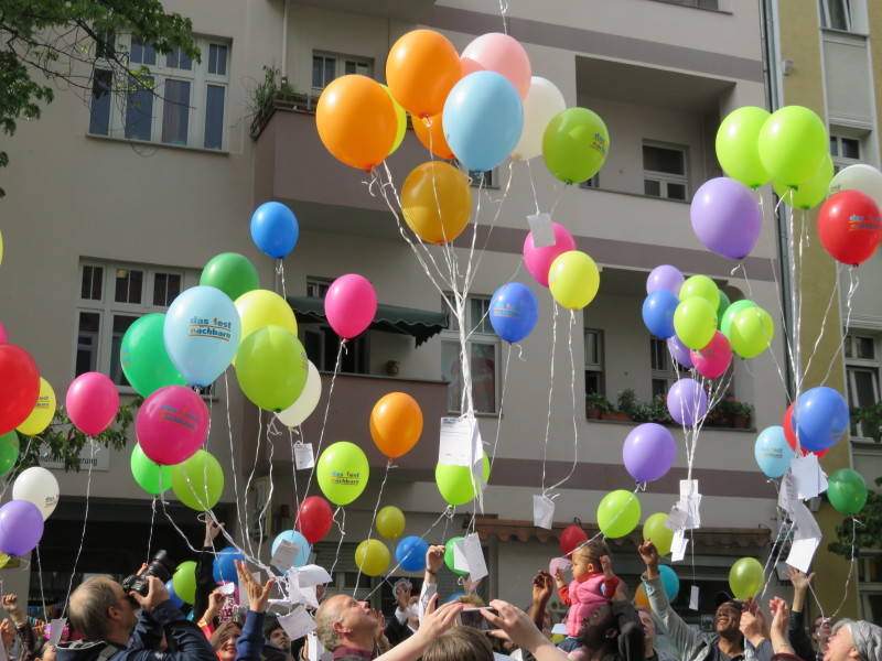 Luftballonaktion Fest der Nachbarn