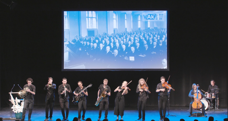 Bühne beim Festakt 100 Jahre VAk